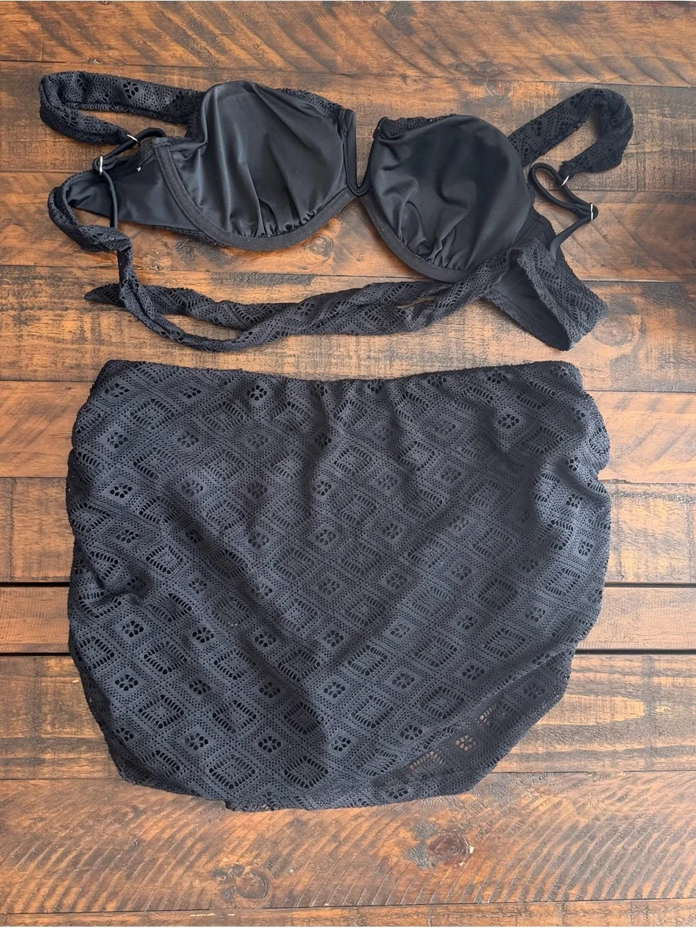 Cupshe Bad Reputation Black Bikini Set - Top M Bottoms L